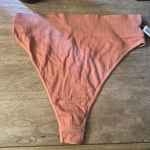 Skims thong